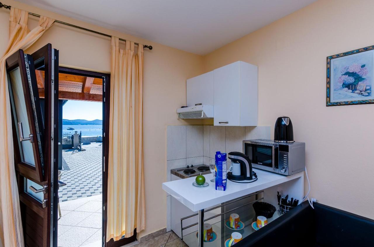 Apartments Kanjuo By The Sea Млини Экстерьер фото